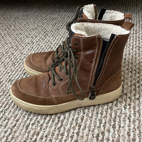 Primigi boys Gore-TEX size 3.5 boot— like NEW - Picture 7 of 7